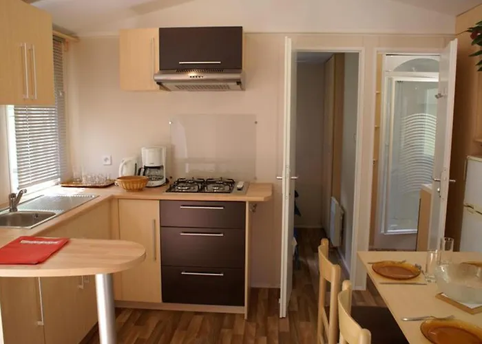 Mobil-home 25m² Avec Terrasse à - Api-1-52-356 Meyrueis